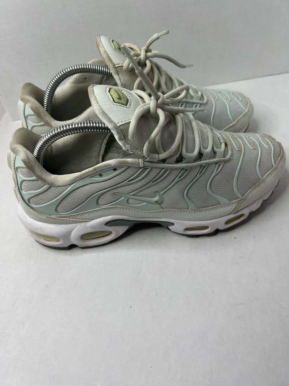 Nike Air Max Plus TN Women's Sneakers Light Bone/Green/Alligator Style 862201005